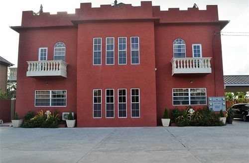 Montecristo Inn Piarco Экстерьер фото